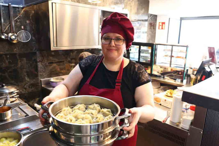 Chefköchin Julia Tikhanova.