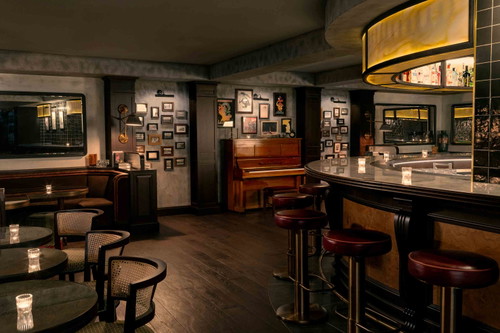 Seit der Eröffnung bringt die Underground-Cocktailbar Salon Paradise – gelegen im Basement von The Hoxton, Vienna – das Lebensgefühl der experimentierfreudigen Beat Generation nach Wien.