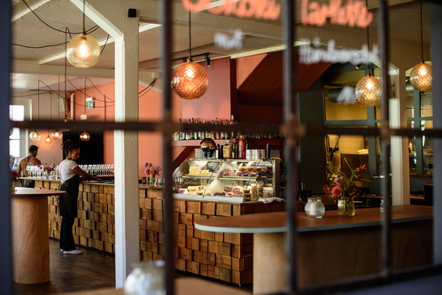Die «chez Smith»-Bar: Die Weinauswahl ist beeindruckend.