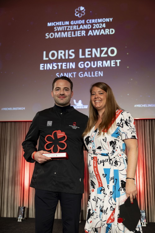 Loris Lenzo holt sich den diesjährigen Michelin Sommelier Award. 