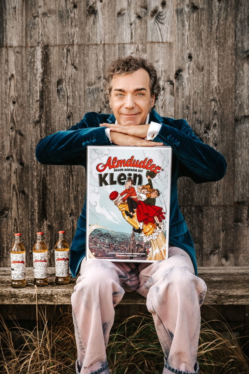 Thomas Heribert Klein mit Almdudler-Comic.