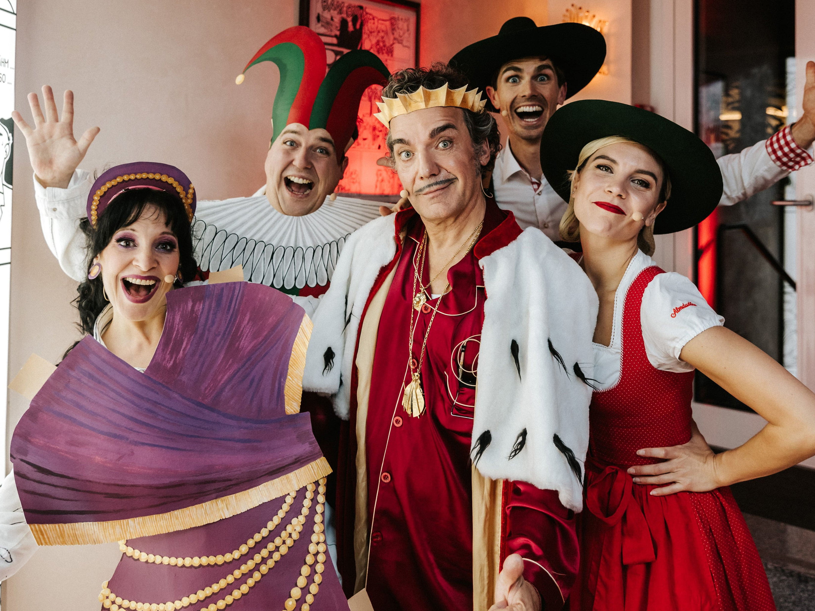 Ursula Pfitzner, Jakob Semotan, Thomas Klein, Lukas Strasser und Lena Ruziczka.