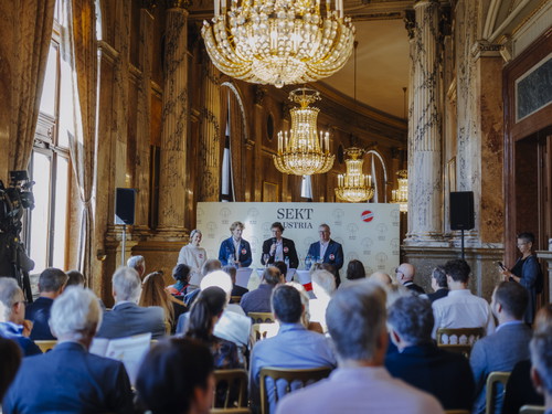 Als Auftakt zum Tag des Sekt Austria am 22. Oktober bat das Österreichisches Sektkomitee zur Pressekonferenz, die dieses Jahr in den Räumlichkeiten des Burgtheaters stattfand.