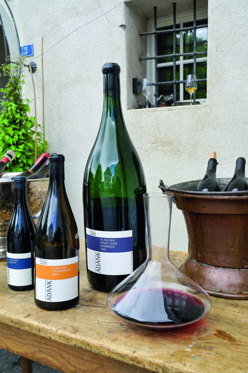 Pinot Noir und Chardonnay sind auch bei den Adanks die präferierten Sorten für Terroirweine. 