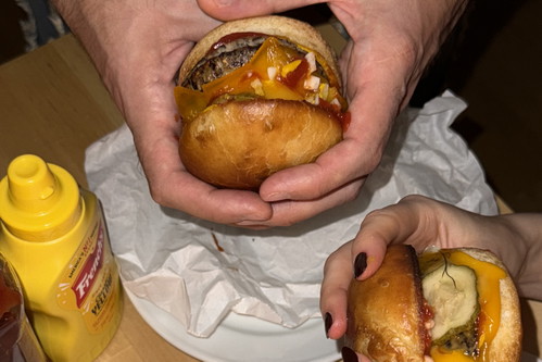 Burger aus Shiitake und Austernpilzen