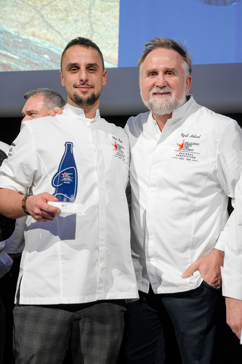 Der Sieger und sein Mentor: Theo Kopp und Cyril Molard.