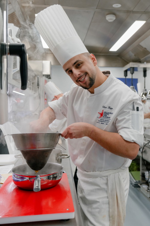 Theo Kopp hatte wie alle anderen fünf Stunden Zeit, um zehn Versionen seines Signature Dishes zuzubereiten.