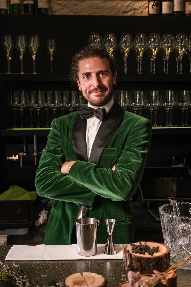 Elton Zeqiraj - Legar Mixology