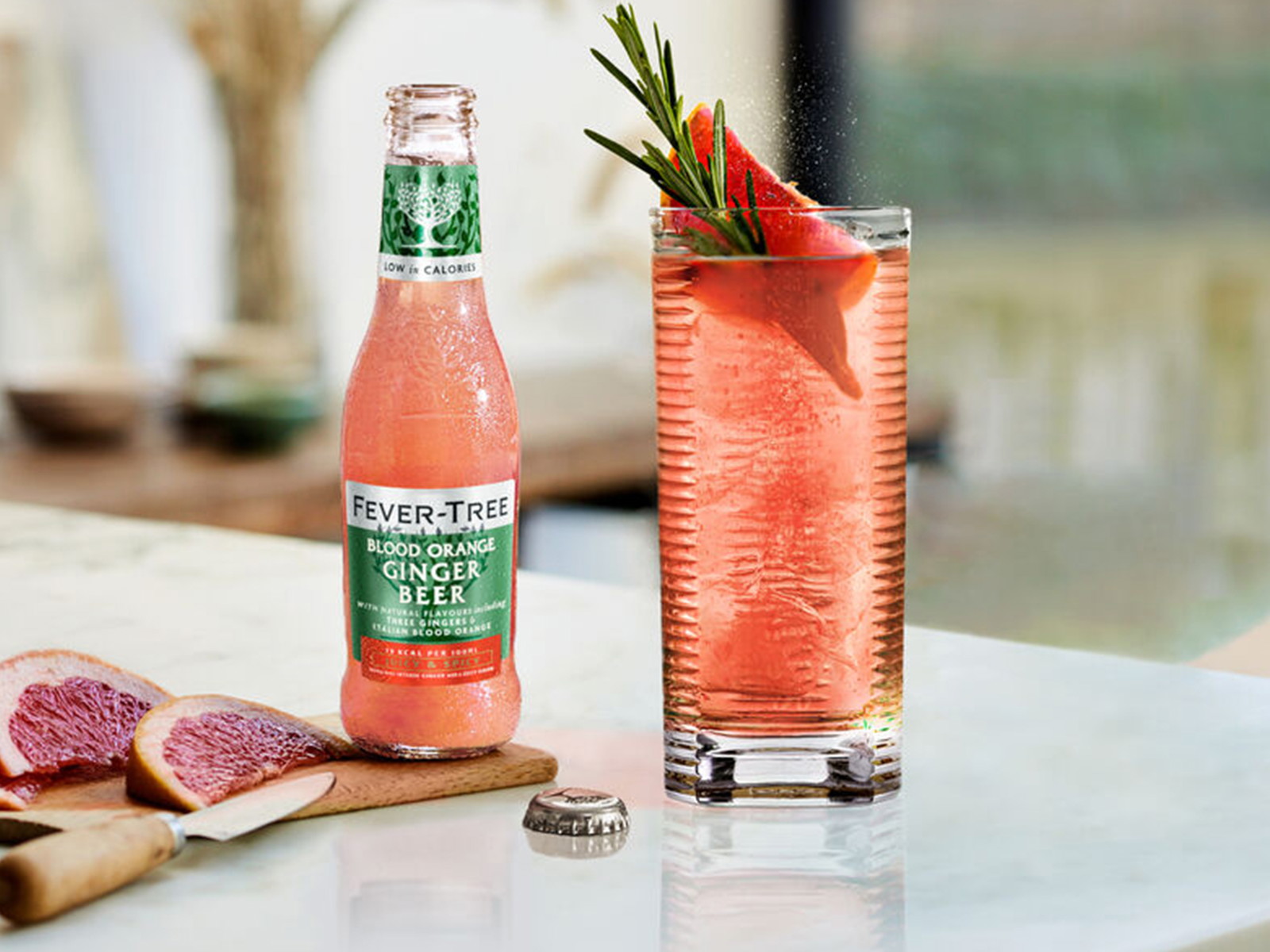 Feuriger Ingwer und saftige italienische Blutorangen sorgen im Fever-Tree Blood Orange Ginger Beer für einen runden Geschmack mit saftigem Nachklang.