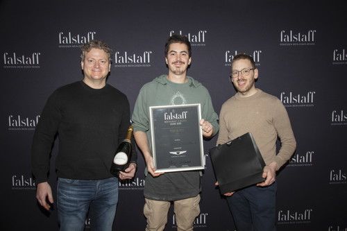 Marcel Koolen kocht im Gourmet-Restaurants des Jahres «7132» in Vals. Matthias Schmidberger (l.) ist Executive Chef, Simon Schneider (r.) ist Patissier. 
