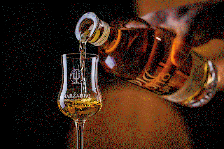 La Grappa Diciotto Lune della Distilleria Marzadro