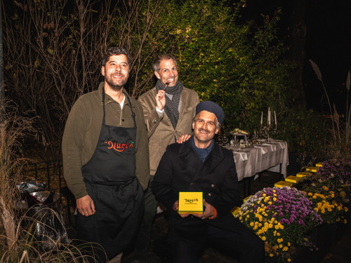 Sebastian Neuschler (Alles Wurscht), Jakob Glatz (Markeneigentümer Nuri) und Felix Muhrhofer (Produktdesigner).