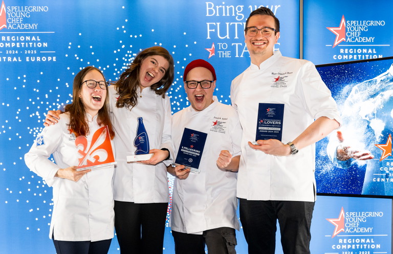 Die Gewinner des Abends: Yvonne Rauscher, Emilia Montz, Patrick Ködel und Marc-Dominik Stein (v.l.n.r.)