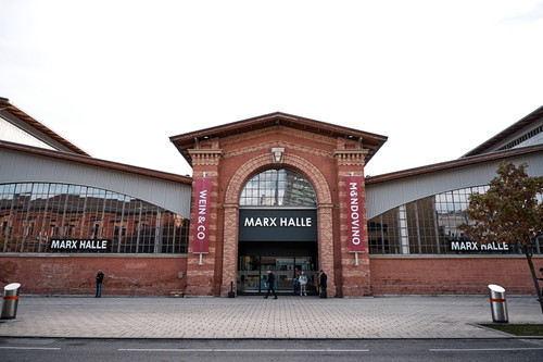 Die MondoVino 2023 in der Wiener MARX HALLE. 