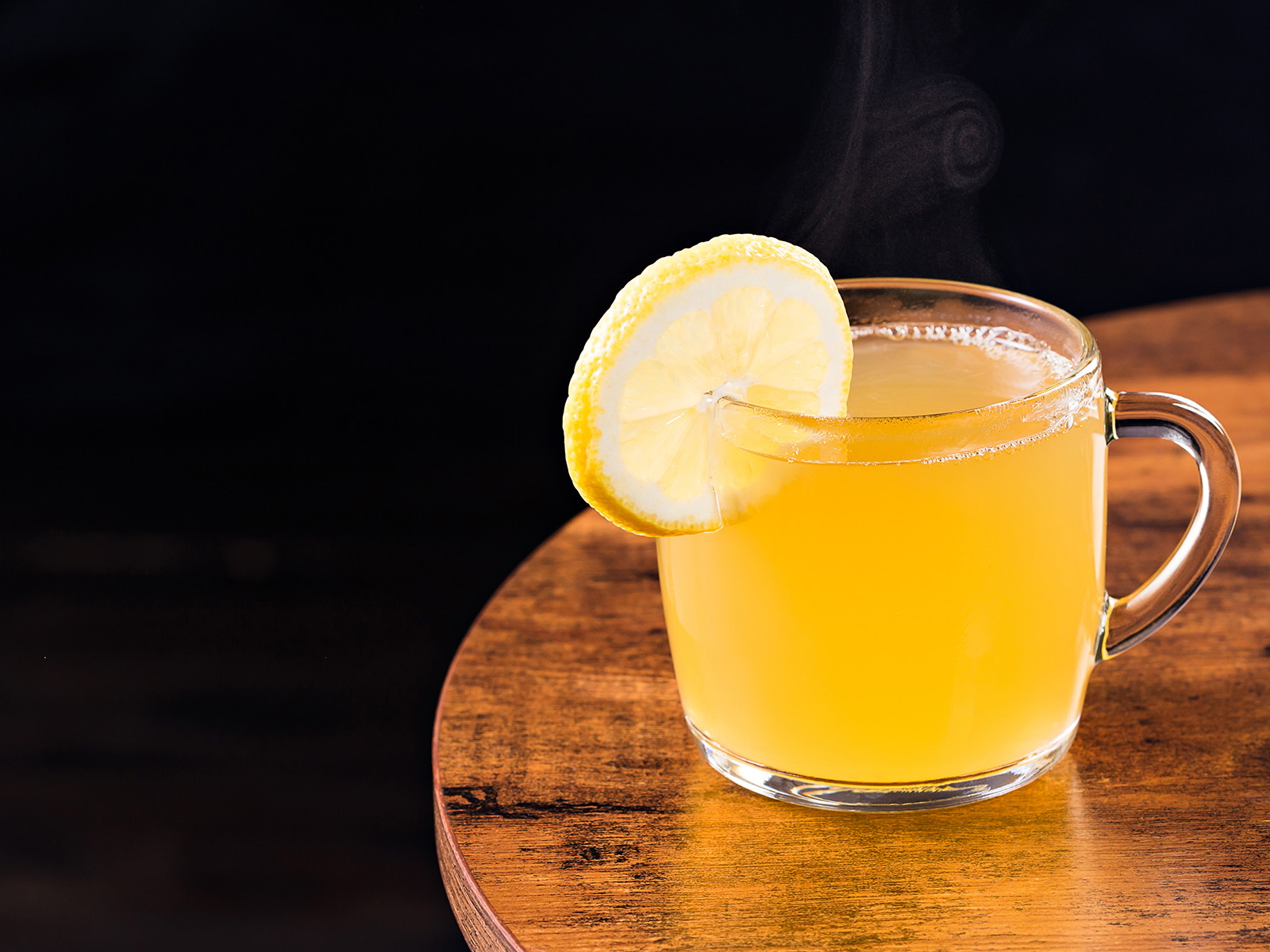 Der Hot Toddy ist der perfekte Drink für kalte Herbst- und Wintertage.