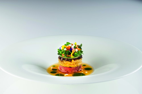  Im «The Restaurant» im Dolder Grand steht er für junge und innovative Gourmetküche.