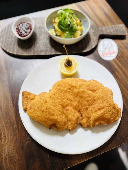 Das Kaiser Wiener Schnitzel.