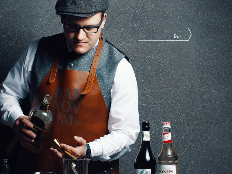 Oliver Polster, Barchef der »Bar Novum« in Damüls