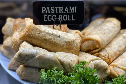 Pastrami-Egg-Roll von »Pastrami Queen«.