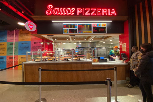 »Sauce Pizzeria«.