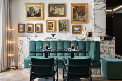 The new bar and bistro concept of the Glasswing proves that The Amauris is so much more than a fine dining destination.
