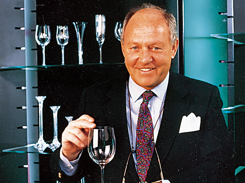 Prof. Claus Josef Riedel.