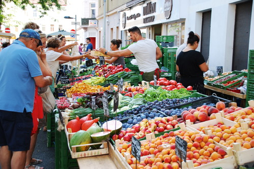 Der Meidlinger Markt ist ein Traditionsmarkt, dennoch fühlt sich hier auch die hippe Lokalszene wohl.