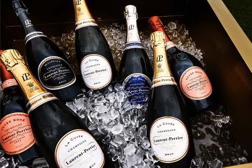 Anspruch, Eleganz, Perfektion – diese Werte prägen das Erbe von Laurent-Perrier. Das familiengeführte Weingut setzt auf nachhaltigen Weinbau und höchste Qualität. 