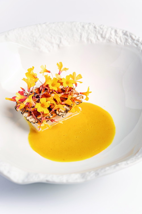 Trèsind Studio serves 17-course Indian feasts. 