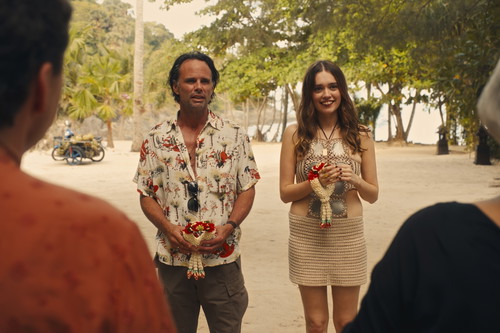 Walton Goggins spielt Aimee Lou Woods schroffen Partner.