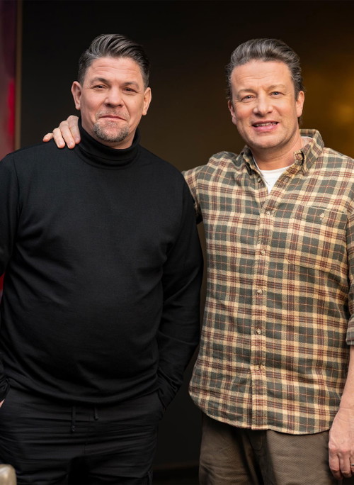 Tim Mälzer stellt sich Jamie Oliver in London. 
