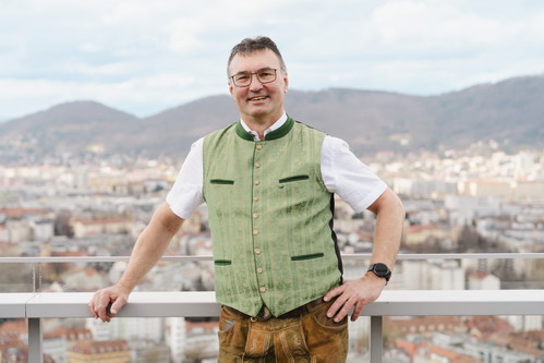 Das Landhaus Rois vereint kulinarische Tradition mit innovativen Einflüssen, geprägt durch die Erfahrungen von Küchenchef Reinhard Rois.