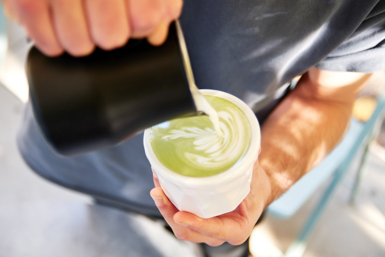 Der Matcha Latte eroberte Social Media – und schliesslich Cafés auf der ganzen Welt.