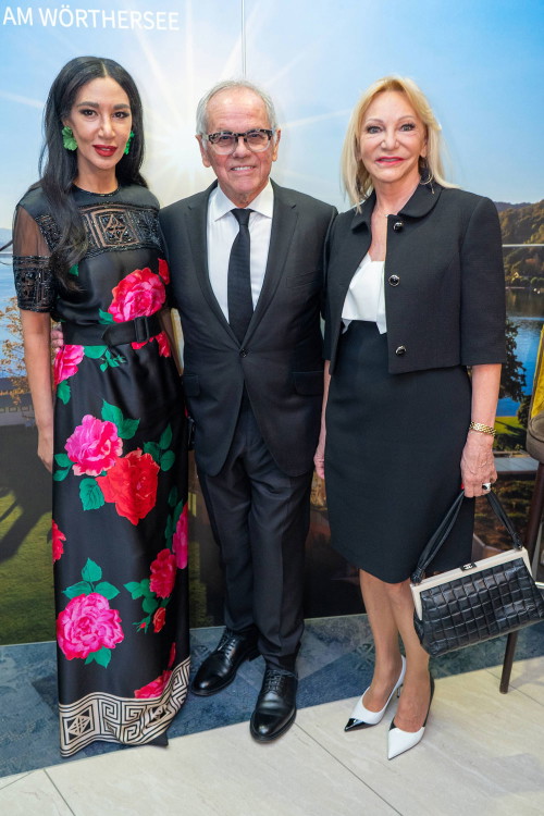 V.l.n.r.: Gelila und Wolfgang Puck mit Ingrid Flick. 