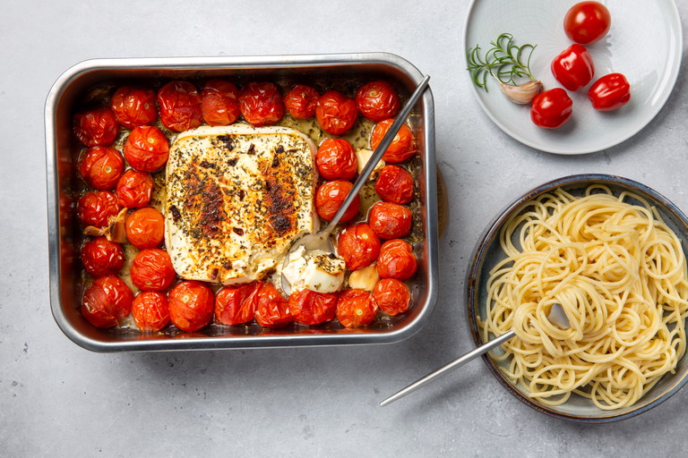 Bei der Baked-Feta-Pasta ist nicht unbedingt ein Topf nötig.