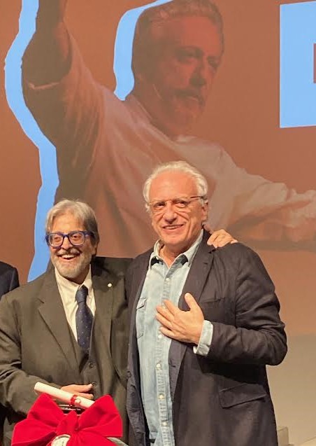 Davide Scabin riceve il premio alla carriera a RistorExpo 2025