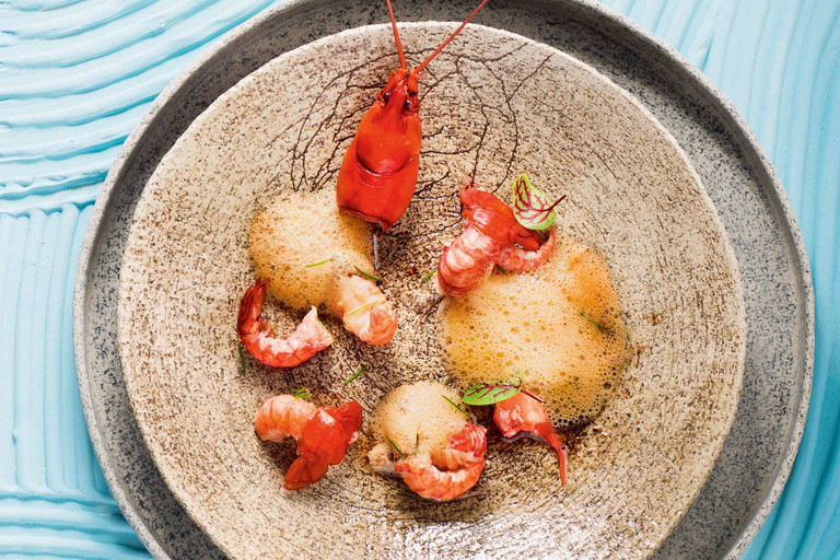 Flusskrebs, Szechuanöl und Maiwipfel von Lukas Mraz.