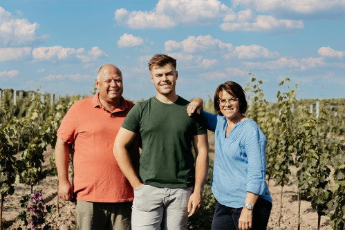 Josef und Josef Jun. Schmid aus Stratzing triumphierten mit ihrem Riesling vom Urgestein.