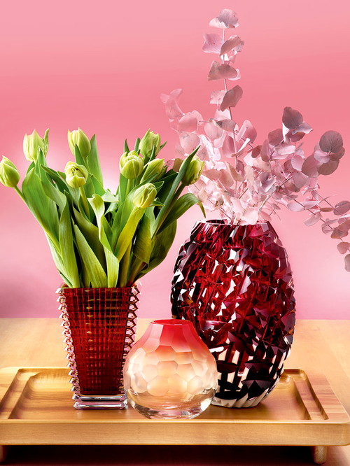 KRISTALLVASEN
Vasen von Baccarat, Moser Crystal und Lukas Jaburek,
CHF 830, 1‘080 und 9’990