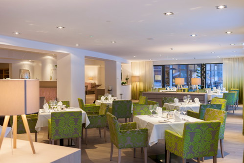 Der moderne Wintergarten des Hotels lässt auch im Sommer nicht zu wünschen übrig.