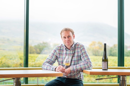 Thomas Schmelz aus Joching ist Cup-Sieger mit dem Riesling Ried Klaus Federspiel.