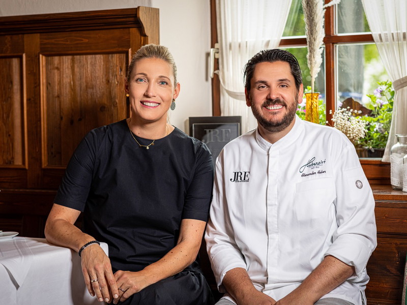 Sandra und Alexander Huber in Pleiskirchen führen den Huberwirt in elfter Generation.