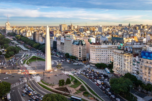 Das Stadtbild von Buenos Aires – hier der Obelisk auf der Prachtstraße Avenida 9 de Julio – veränderte sich während der großen Modernisierung.