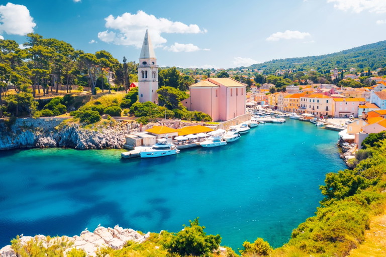 Veli Lošinj gehört auch aufgrund seiner klimatischen Verhältnisse zu den beliebtesten Ferienorten in der Kvarner Bucht.