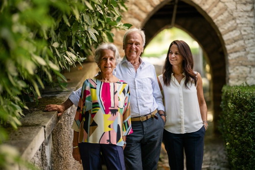 Primo Franco mit Gattin Annalisa und Tochter Silvia: Das Weingut Nino Franco zählt zu den Top-Prosecco-Adressen. 