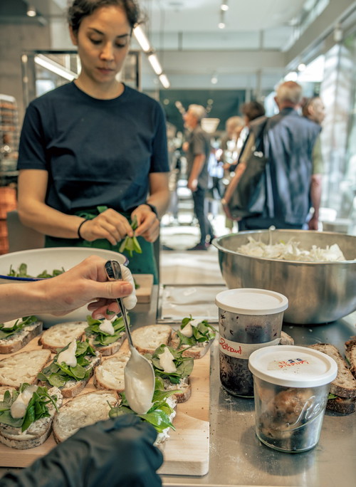 Neuzugang beim Paradeplatz: Die Bäckerei John Baker hat 2022 eine Filiale in der Kantonalbank eröffnet.