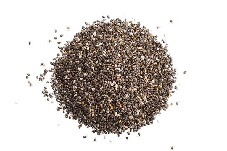 Chia: Samen einer einjährigen Pflanze mit hoher Quellfähigkeit. Geeignet für veganen Pudding, Smoothies sowie als Ei- oder Fettersatz beim Backen.