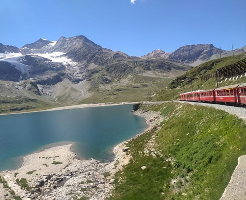 Il trenino rosso del Bernina