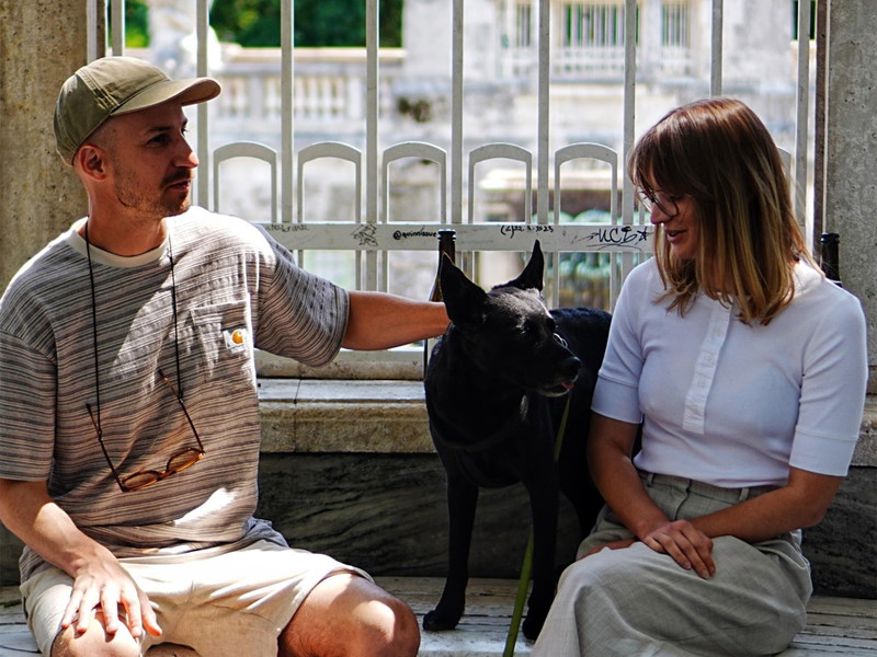 Die beiden Köpfe hinter »KONANNA«: Konstantin Stefanik und Anna Holzer.