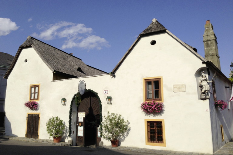 Haus vom Weingut Mayer am Pfarrplatz